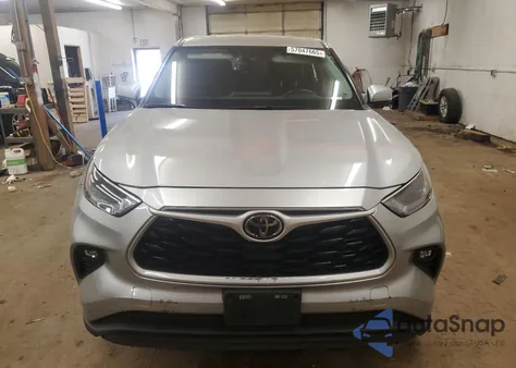2023 Toyota Highlander L z USA, uszkodzony, nr VIN 5TDKDRBH6PS515435